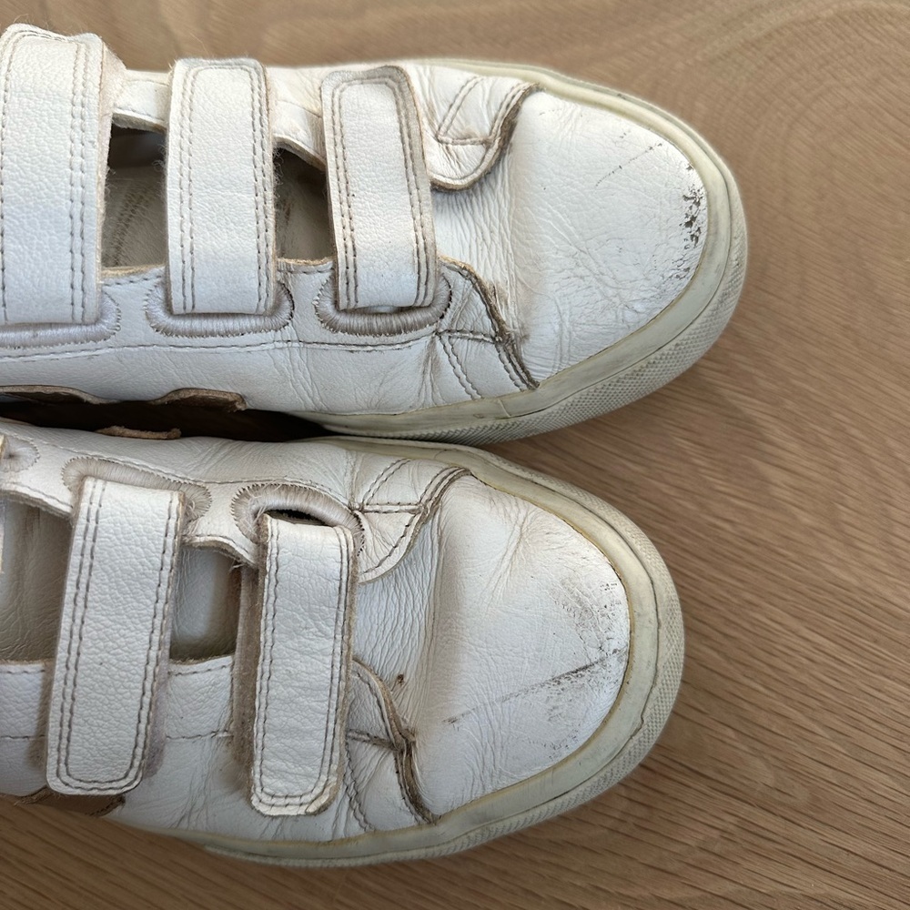 Veja White Sneakers - Picture 3 of 8
